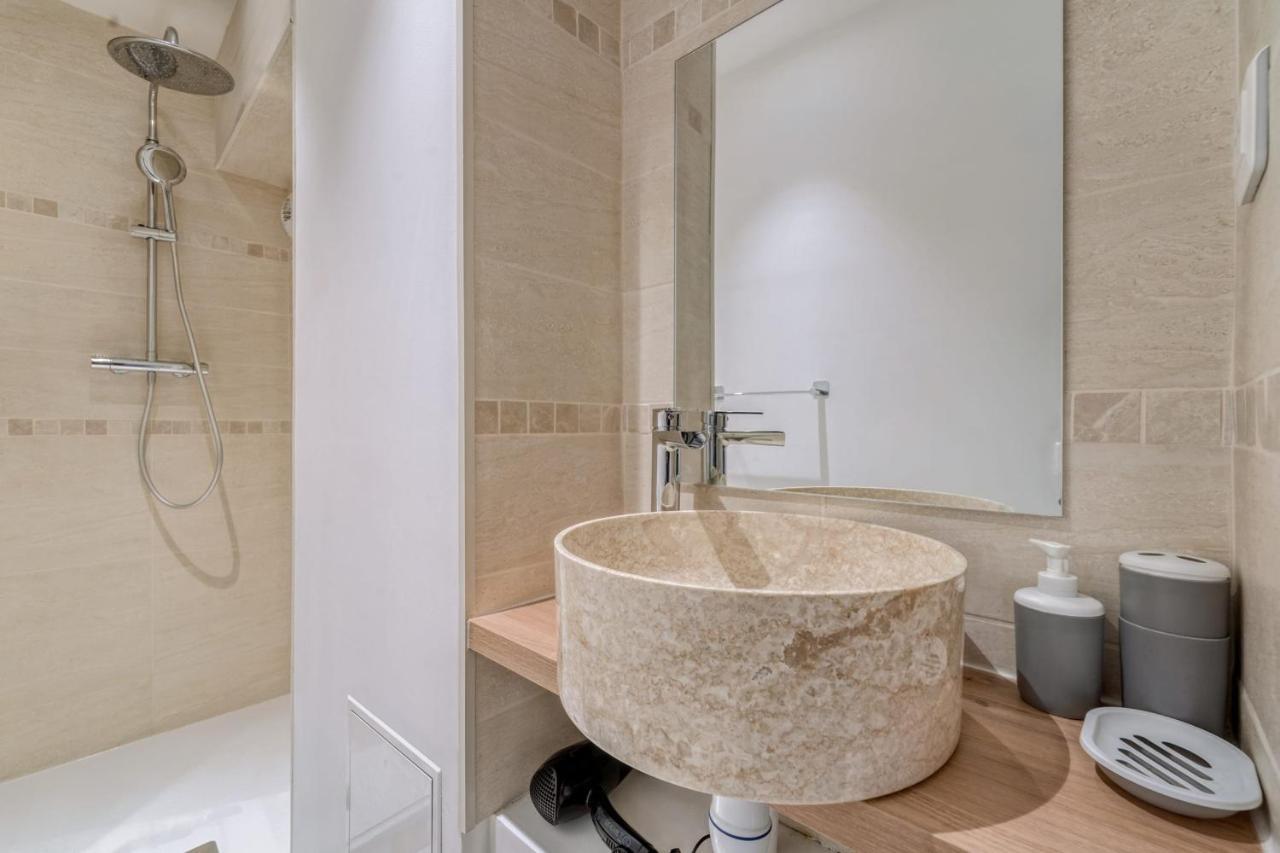Beautiful Apartement With 2 Bedrooms In Paris Centre Екстер'єр фото